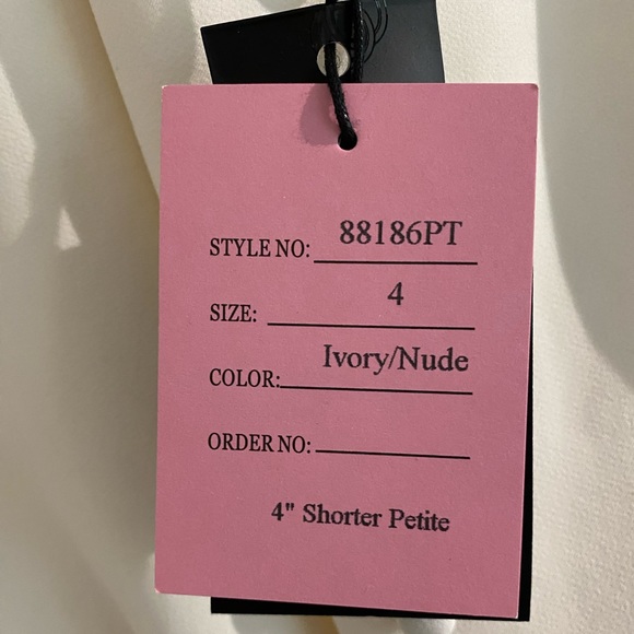 This is a beautiful Justin Alexander wedding dress that is ready for the taking! - Picture 3 of 13